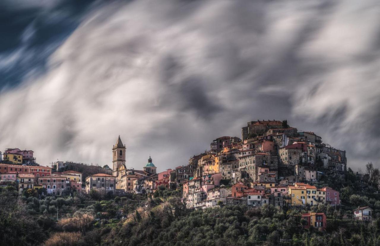 Vezzhouse Vezzano Ligure